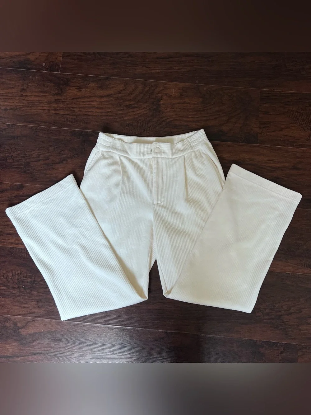 Varley Aberdeen Cord Sweat Straight Leg Pants Ivory Small